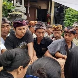 Pitra Yadnya, Proses Pemandian Jenazah Di Bali